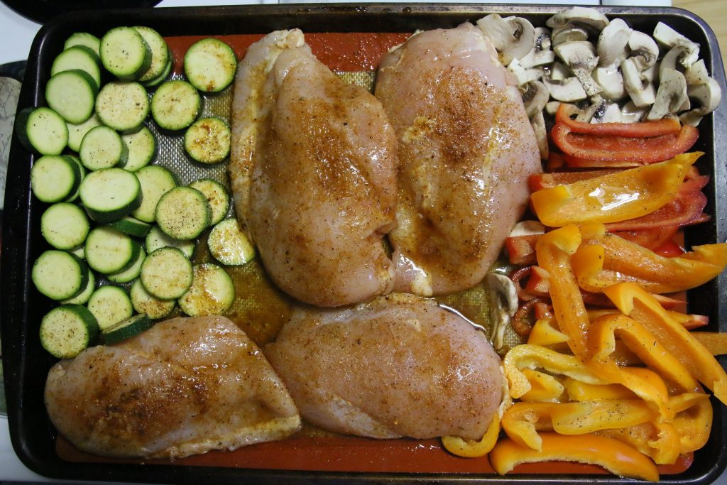 #ad| Need a new recipe for meal planning this week? Check out my One Pan Veggies and Chicken dish! You can make this as either chicken fajitas or chicken and veggies, to add either quinoa or rice! #TysonBetterChoices #SamsClub