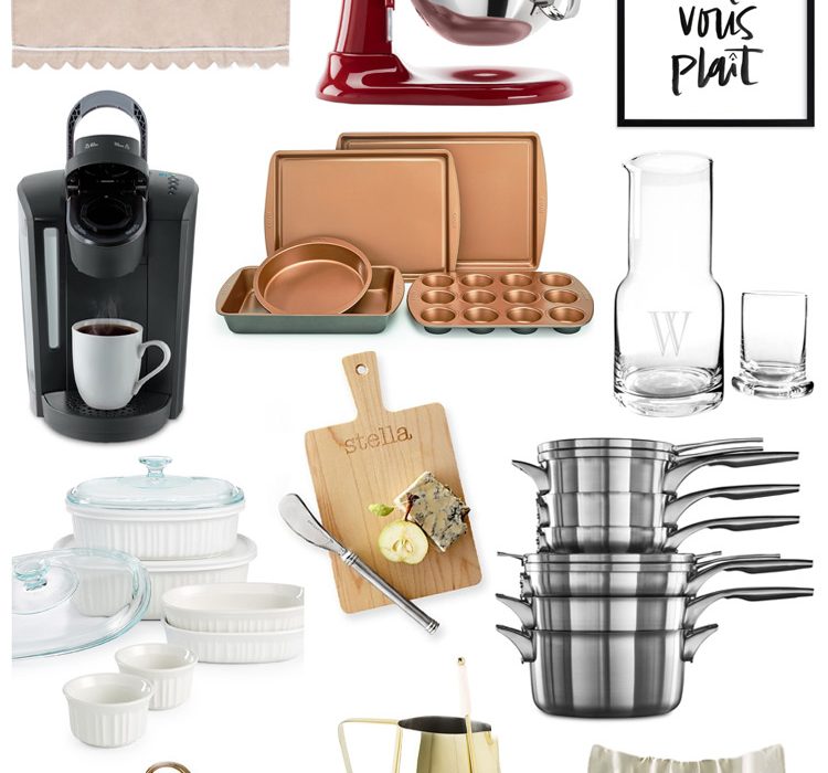 Holiday Gift Guide: Best Gifts for the Foodie! Another great list that has something for everyone on your list! Baker, Cook, or foodie! #GFFHolidayGiftGuide