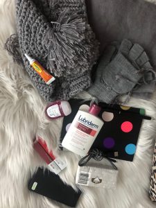 ad What are the few things you always need in your purse for the winter time? I’ll go first, gloves, tissues and Campho Phenique to help treat cold sores that always come in winter time for me. Check out my blog post for the other must haves in my winter purse! Use as directed. #CamphoReliefBBxx