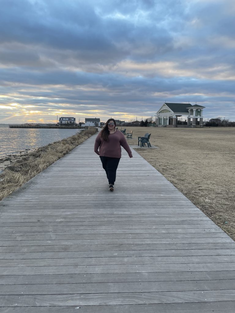 Whether you love to workout or you're just starting out. Athleta is now size inclusive, sizes ranging from XXS to 3X! Check out my blog! #AD #AthletaForAll